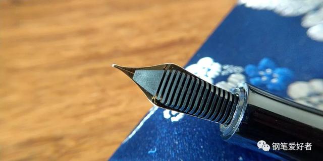 国产钢笔精品KACO MASTER亚克力14K金尖钢笔评测