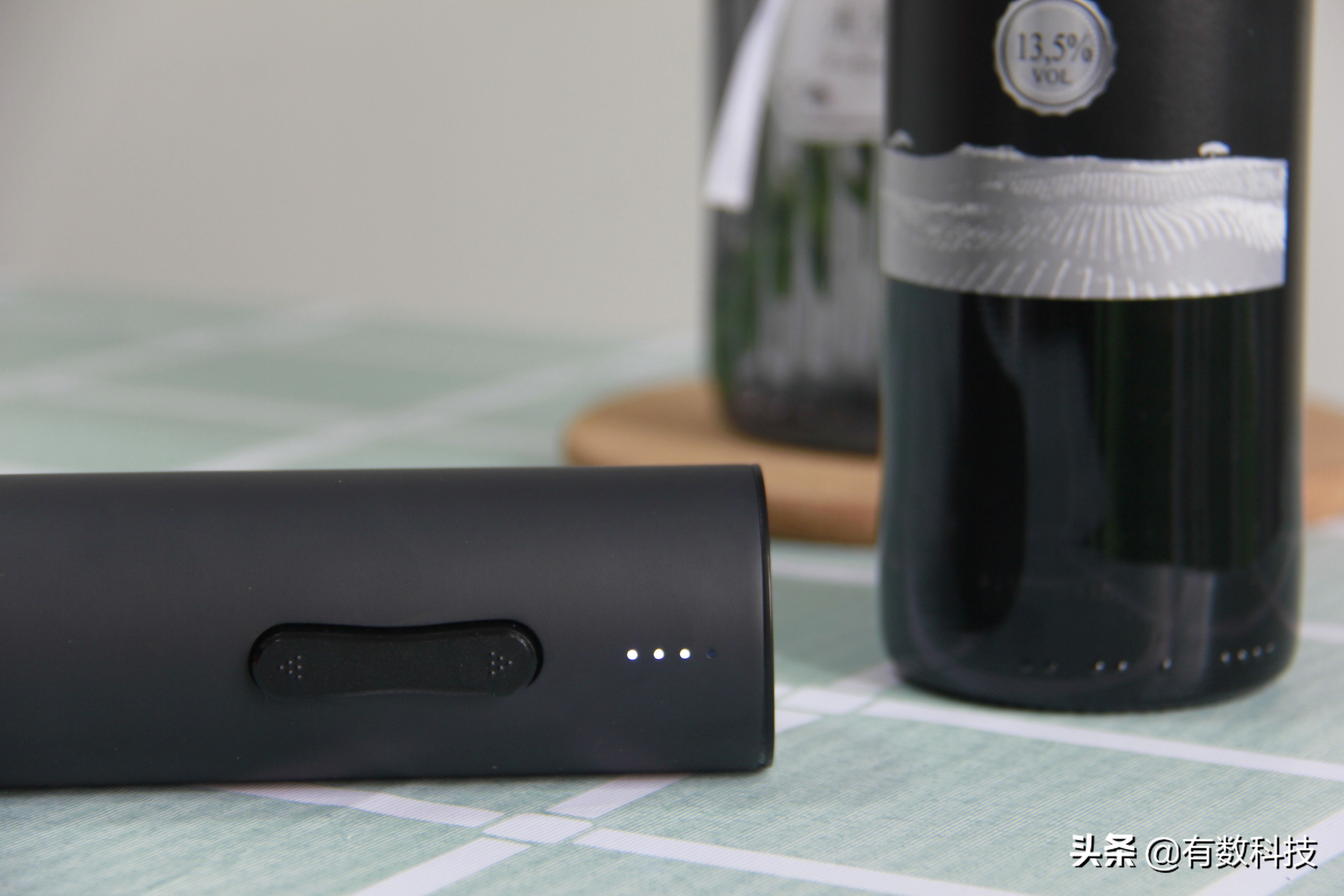 小米有品电动红酒开瓶器，不锈钢机身，6秒极速开瓶