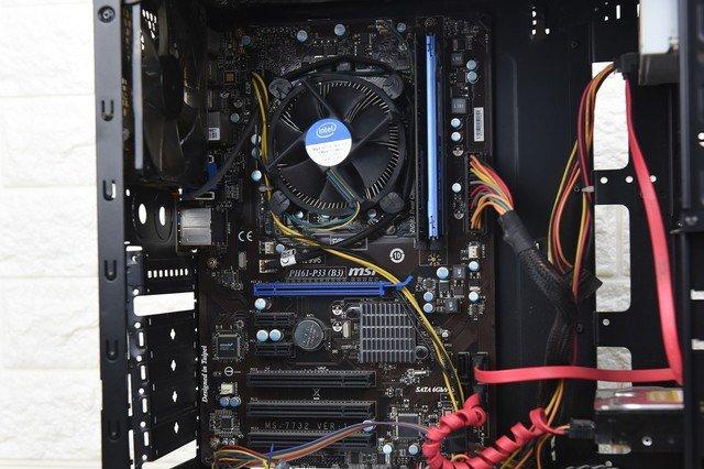 电脑清灰教程：电脑主机怎么清理灰尘？台式电脑主机清理灰尘教学