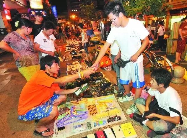 夜市摆地摊什么产品最火？