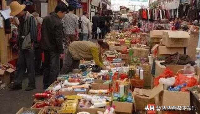 18种最赚钱的地摊生意适合穷人过年前后做