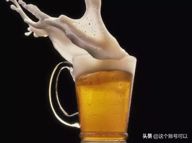 女人经常喝啤酒的好处还挺多的