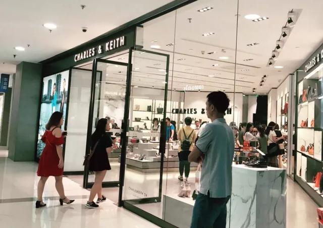 女人的天堂啊，15个小CK的包包不得不买