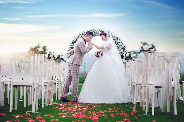 结婚三十年是什么婚 结婚三十年纪念日送什么礼物