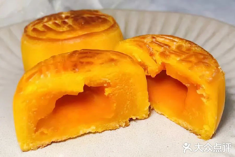 2020最值得吃的各地特色月饼都在这了，最畅销的排队百米