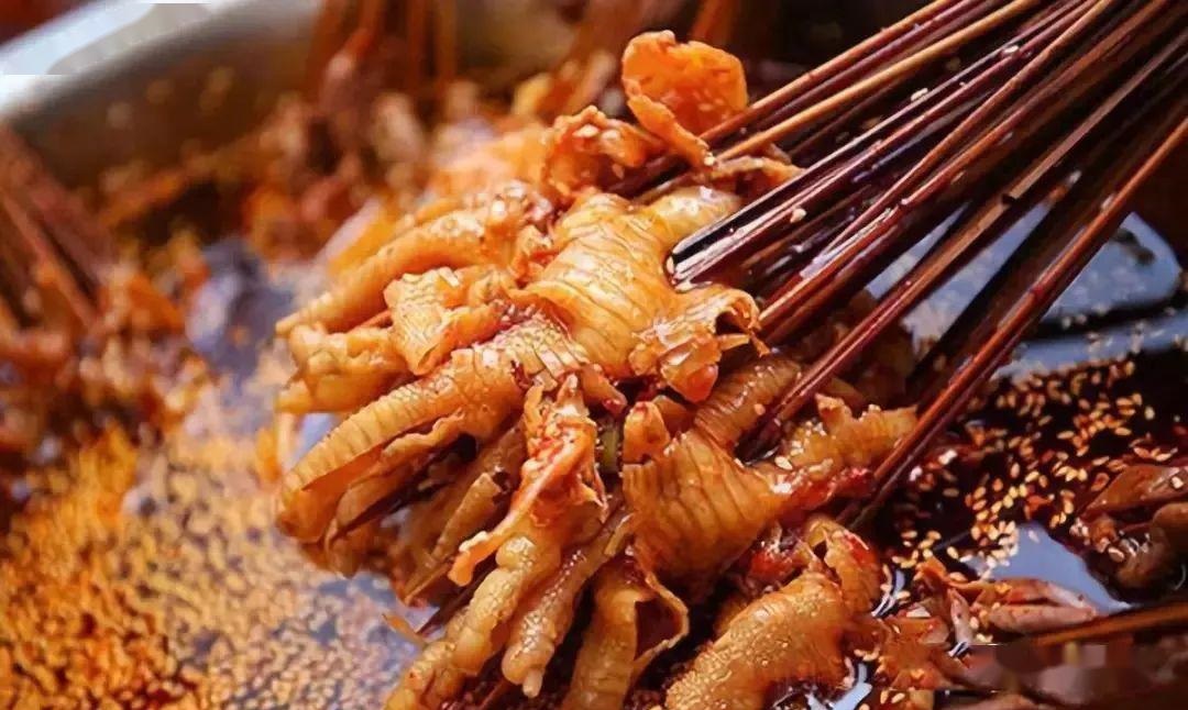餐饮店花9.9买99元套餐，再送699元现金，月赚二十万