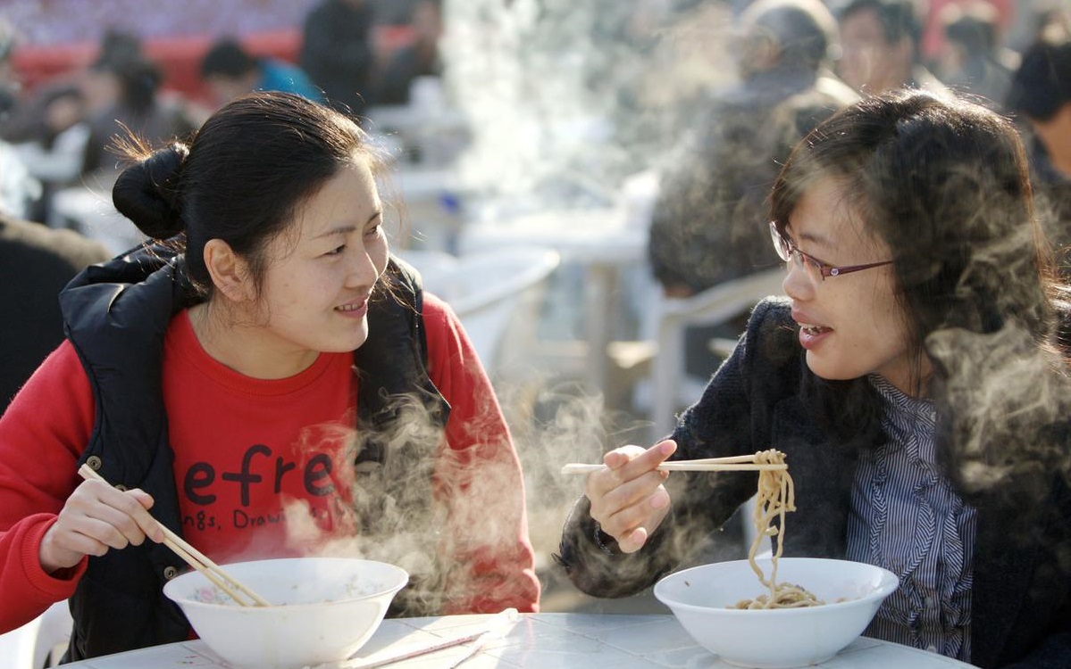 牛逼的早餐店老板太会做生意！月赚20万，让同行眼红不已