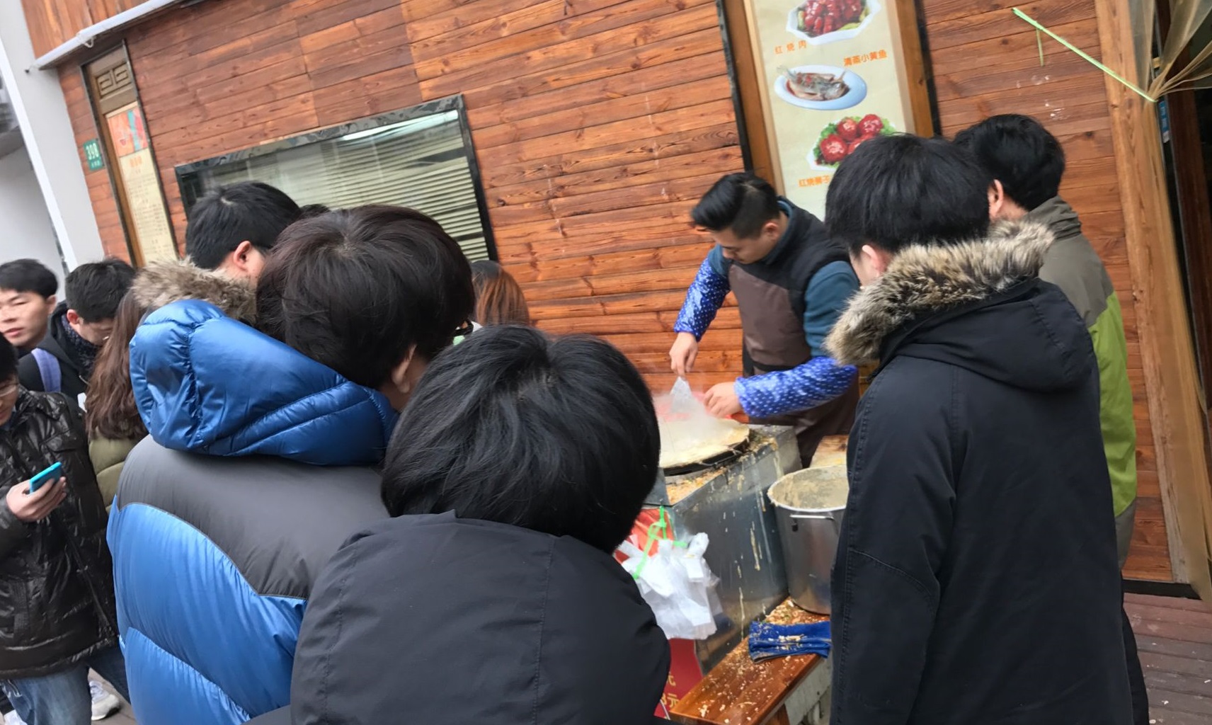 这家早餐店火了！充150免费吃两个月，短短几天收入十几万