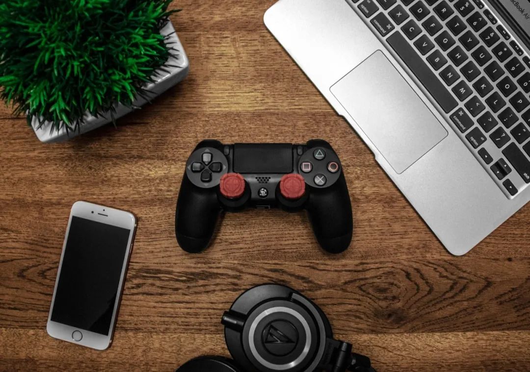 Switch Pro再不出来，玩家们就要玩腾讯产的游戏掌机了