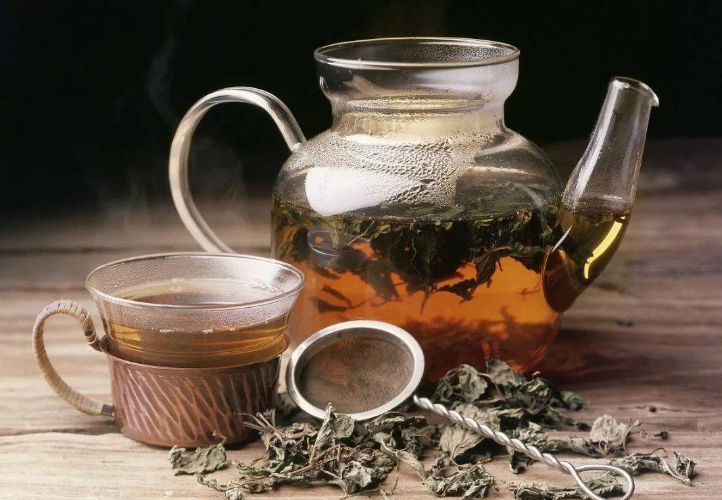 加多宝和王老吉重拳出击，凉茶品类能否重回主流？