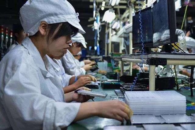 中国工人待遇为何比不上欧美？这3个问题不改变，以后更比不上