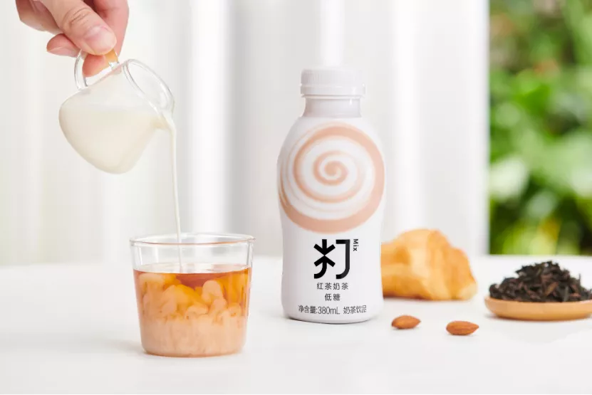 时隔七年升级，打奶茶来刷新瓶装奶茶标准了