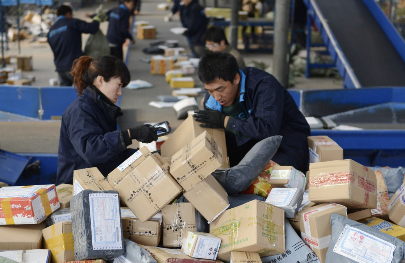 业绩大降83%，市值蒸发超2600亿，顺丰水逆期结束了？