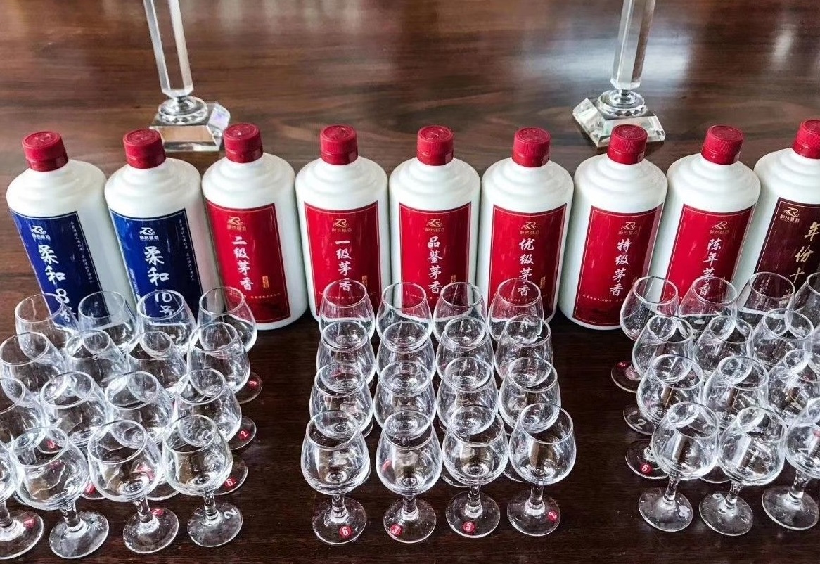 小酒贩做生意的绝招！3天赚5万，只用了两招
