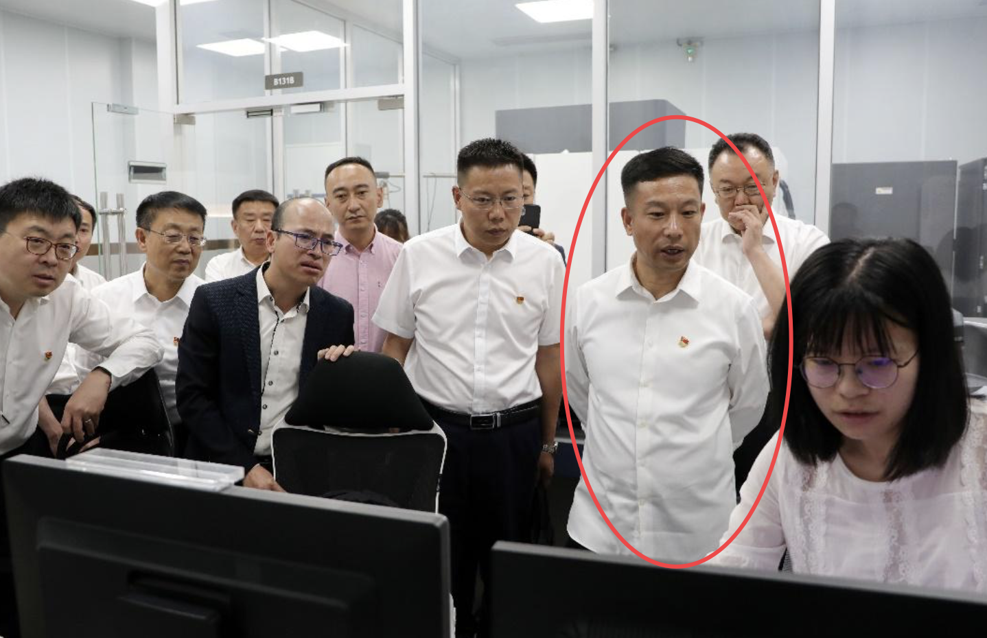 辽宁最大方的富豪：靠收废铁发家致富，累计给员工发了10亿奖金