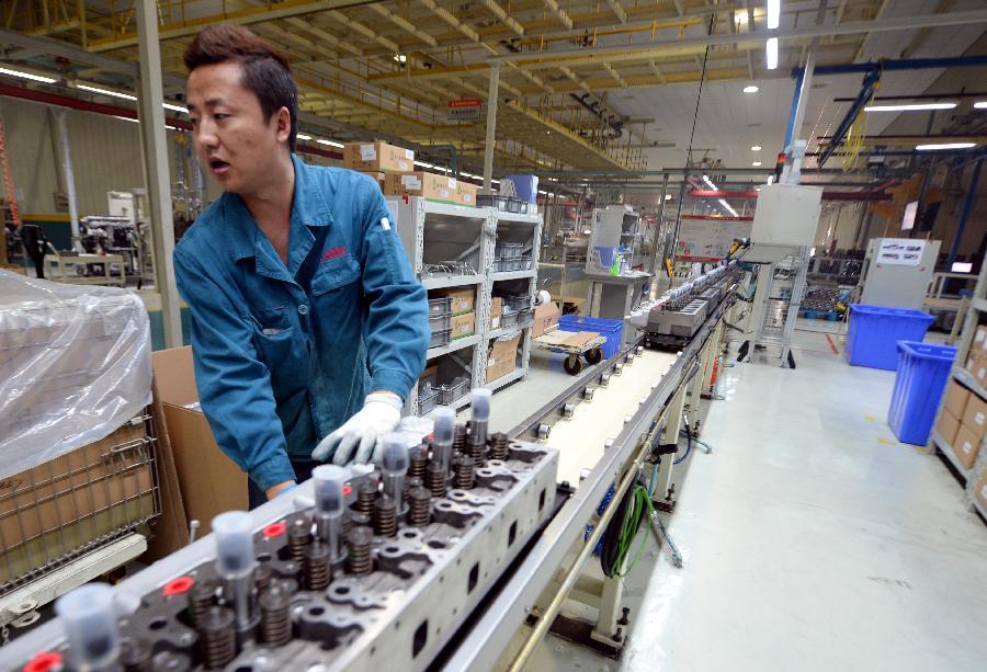 年轻人都去送外卖、送快递、跑网约车，中国制造业的未来怎么办？
