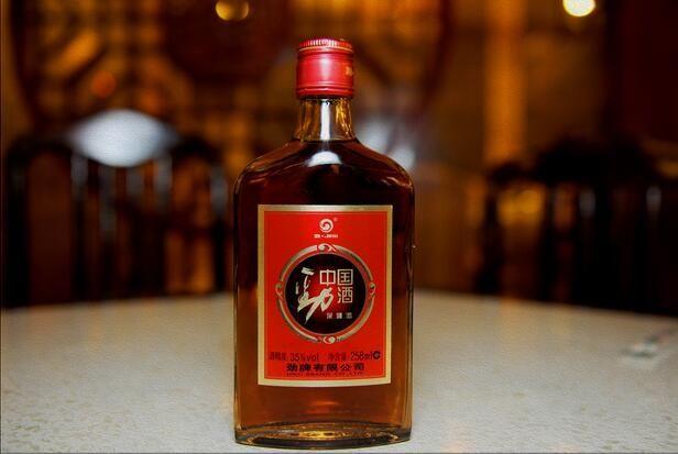 中国低调的保健酒之王：一年卖了上百亿，让茅台和五粮液刮目相看
