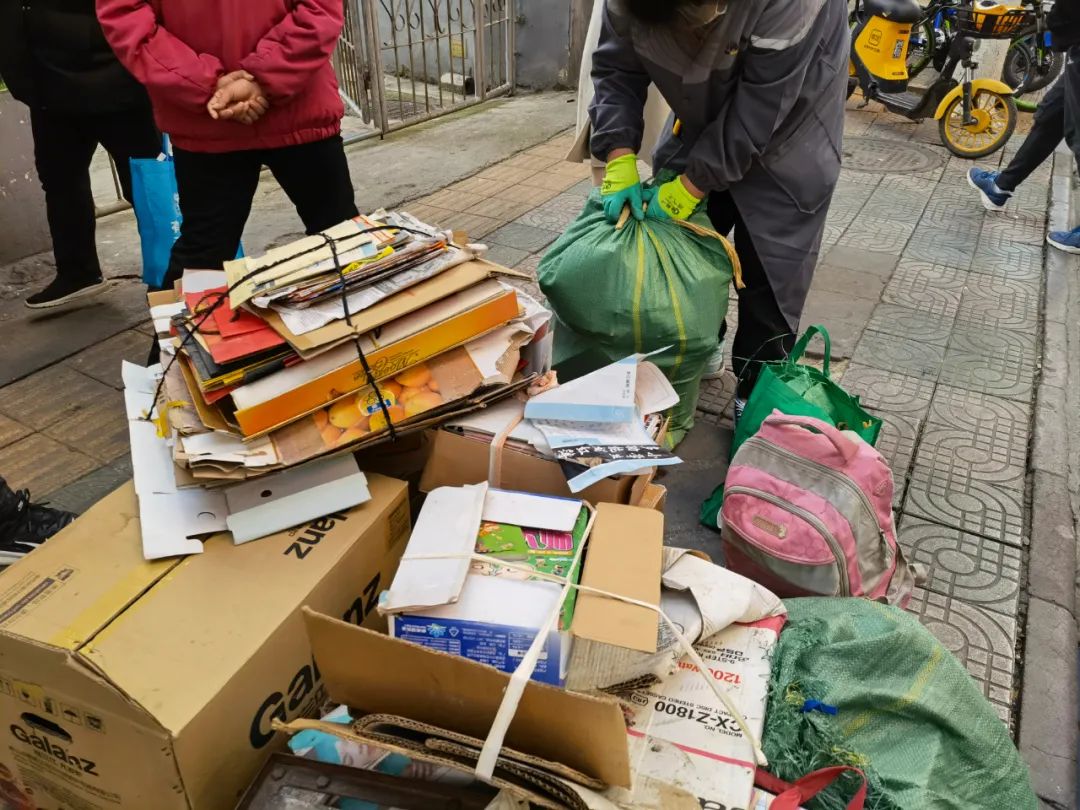 纸价再涨！且看互联网废品回收人如何抓住契机“淘金”
