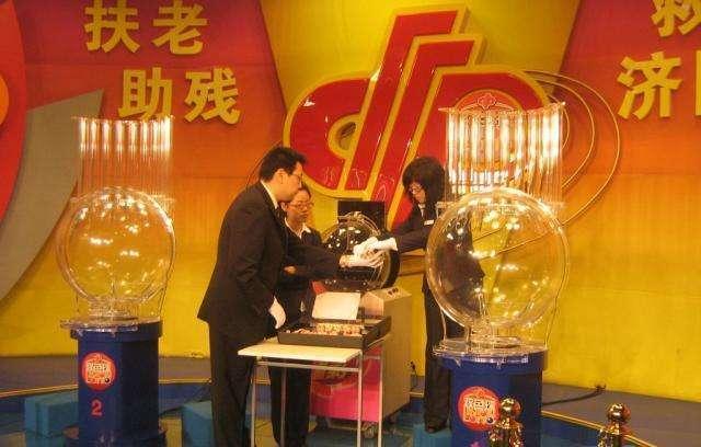 “2元中500万”没人信了？多名彩票干部公开道歉，3亿彩民清醒了