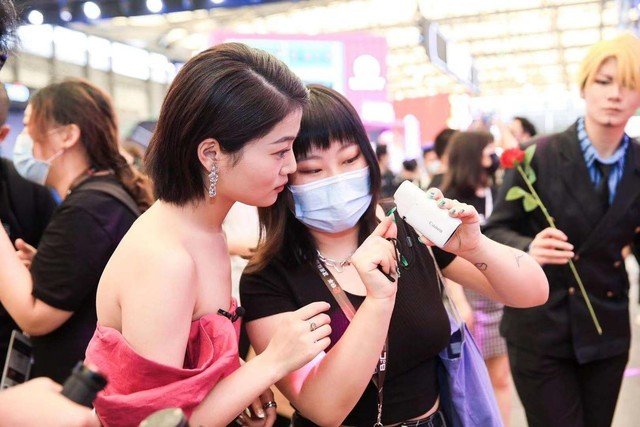 引爆观众热情 ChinaJoy佳能展台首日盛况纪实