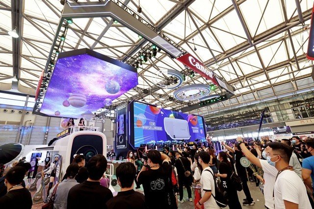 引爆观众热情 ChinaJoy佳能展台首日盛况纪实