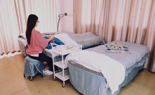 美容店简单三步引流锁客，快速扭亏为盈，月收入高达10万