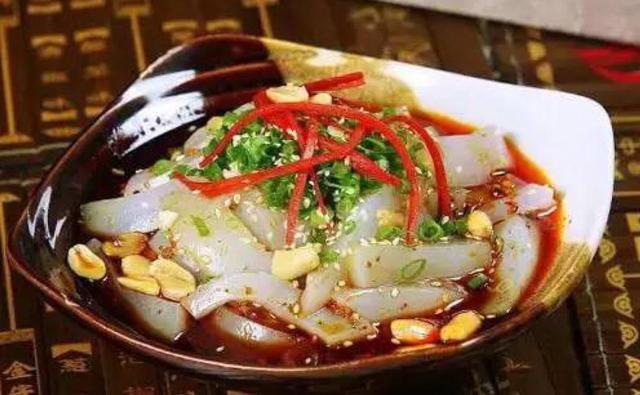 一家20平的餐饮小店，免费送出一万份凉粉，反而赚了20万