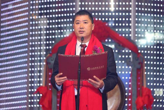 江苏无锡又出现一位百亿富豪，靠深耕光伏产业，大赚201亿财富