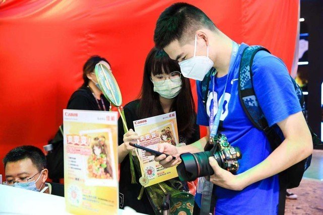 引爆观众热情 ChinaJoy佳能展台首日盛况纪实