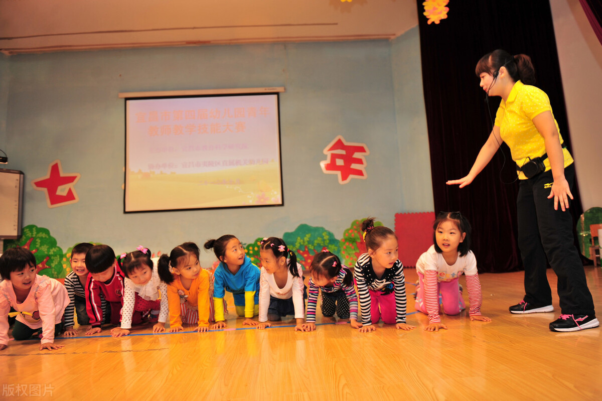 我，8年幼师，被家长送过红包，也差点被家长“讹”了4万