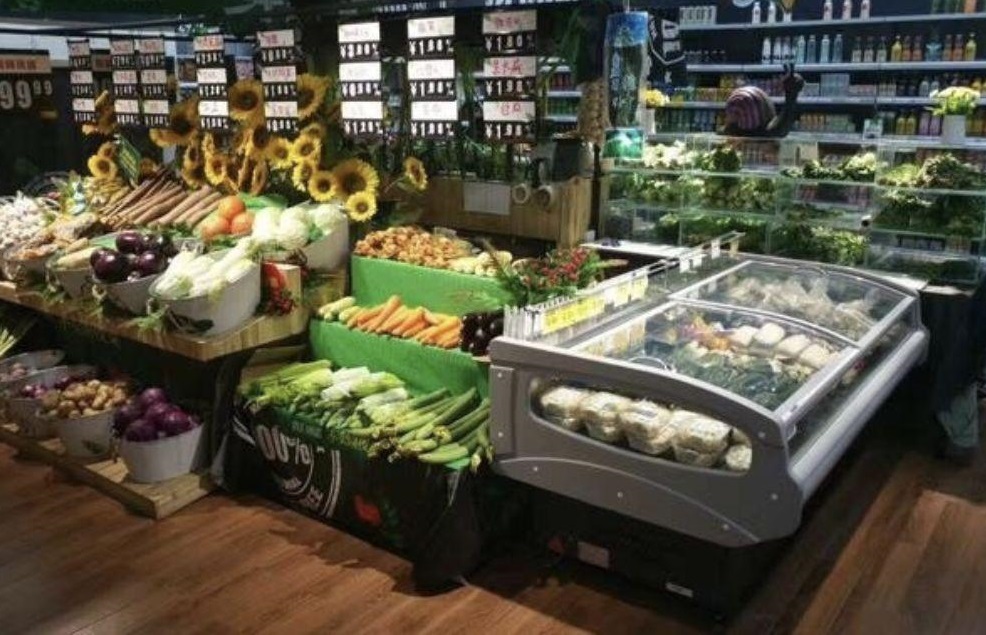 刚开业的社区菜店，短短几个月就打败了几家老店，3个月赚了40万