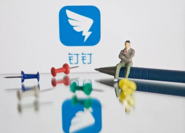 日烧6000万，免费模式能否颠覆To B市场？